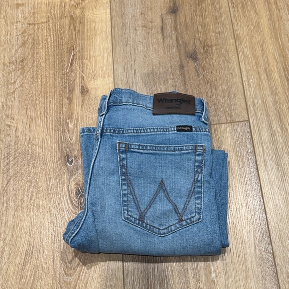 Wrangler Light Blue Denim Jeans size 12 - Picture 1 of 3